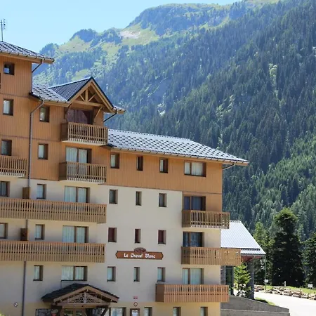 Apartment Le Cheval Blanc - 2 Pieces Pour 6 Personnes 193074 Modane
